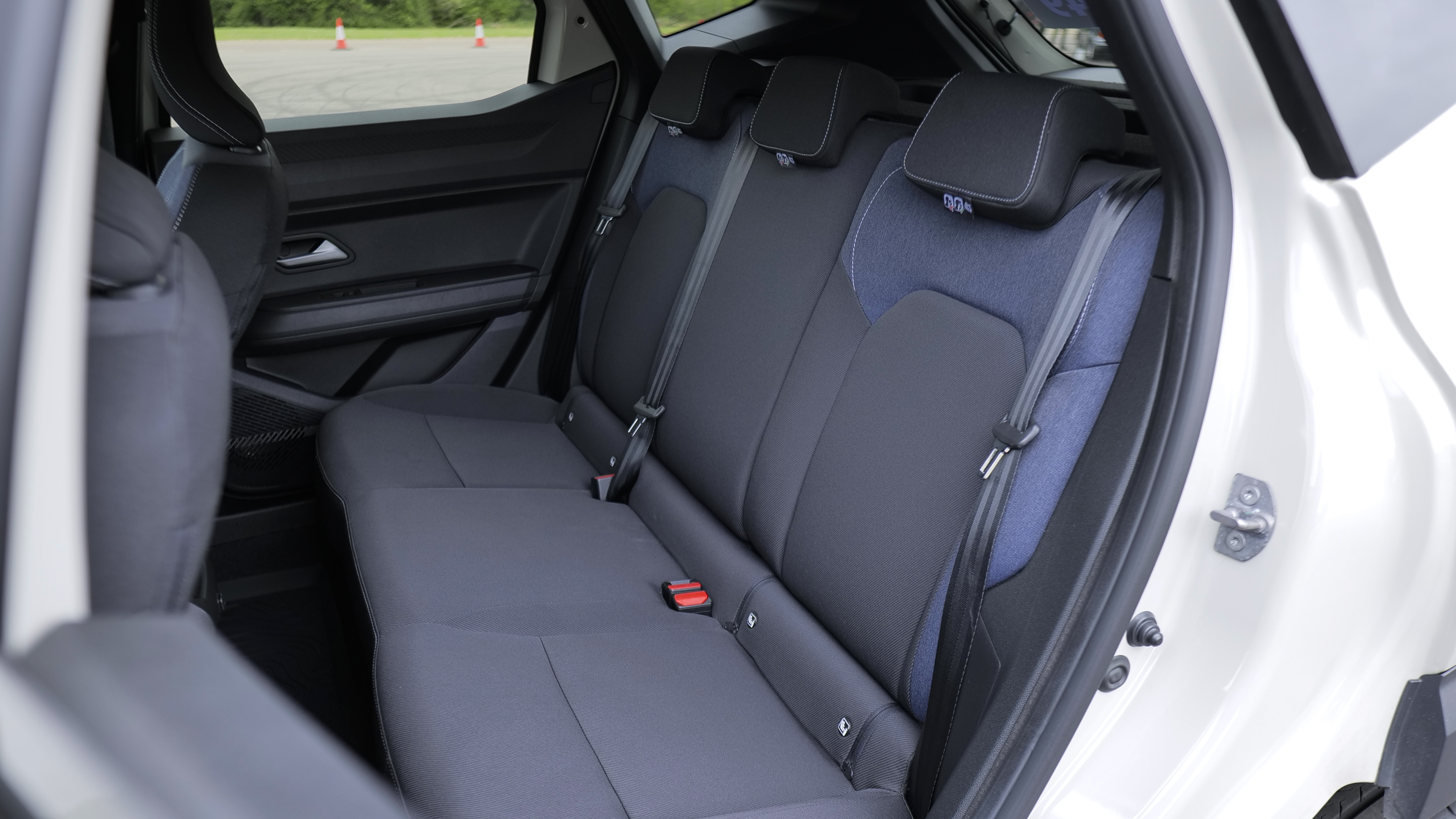 DACIA DUSTER ESTATE 1.8 Hybrid 155 Expression 5dr Auto